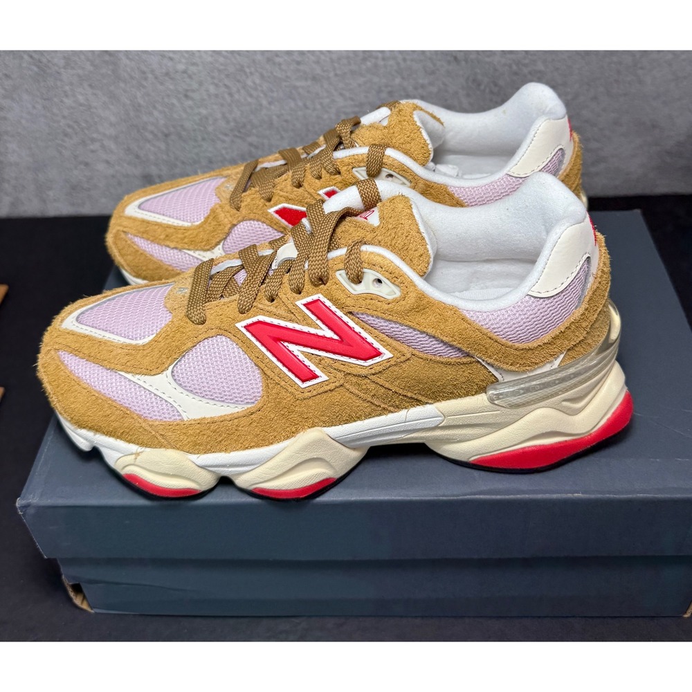 New Balance 9060 Kids Size 5 Beige Pink GC9060VD Suede Chunky Sneakers